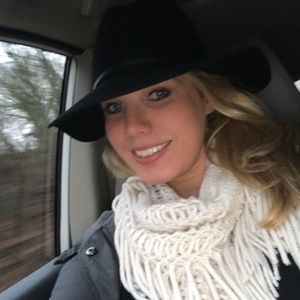 Meet your Posher, Ericka